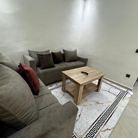 Appartement Spacieux Et Calme A Proximite De La Mer Et La Gare Agdal 라바트 외부 사진